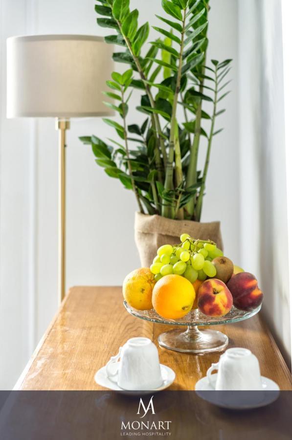 Monart Hospitality Cavour Bed & Breakfast Naples Exterior photo