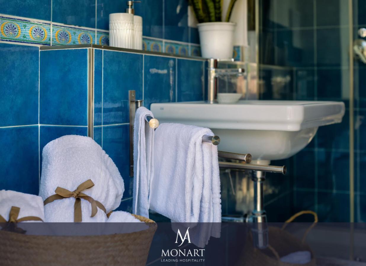 Monart Hospitality Cavour Bed & Breakfast Naples Exterior photo