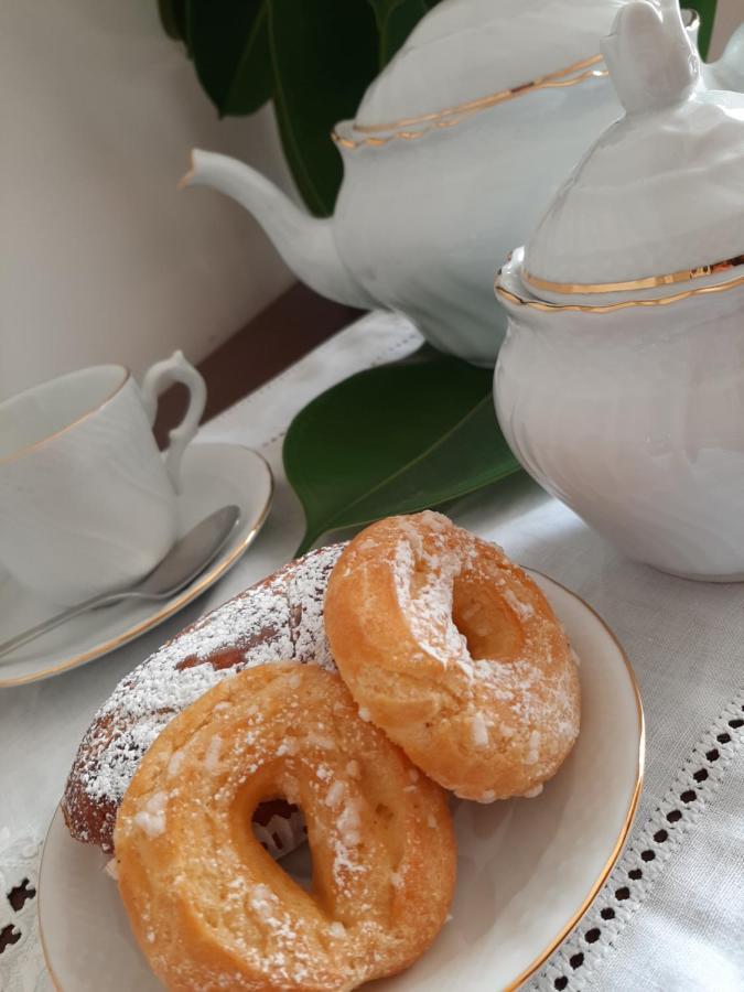 Monart Hospitality Cavour Bed & Breakfast Naples Exterior photo